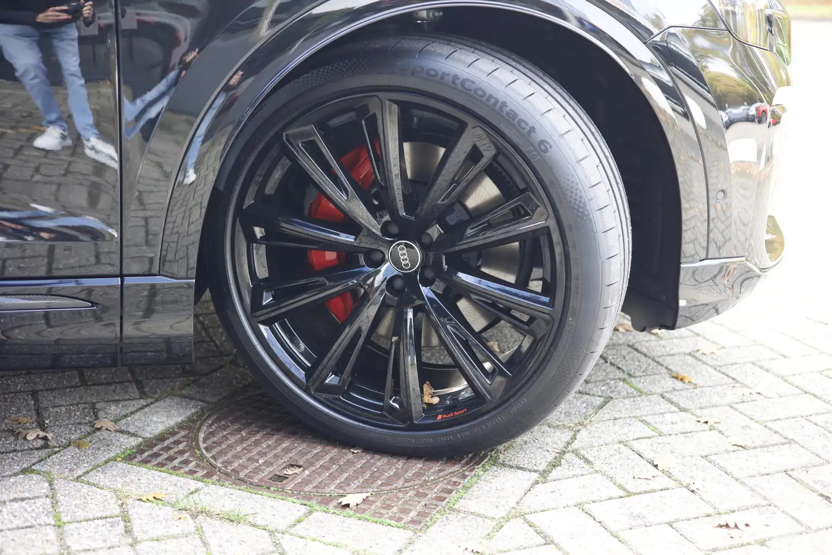 Audi Q8 60 TFSIe Competition | Vierwielbesturing| Pano | C Schwarz - 2