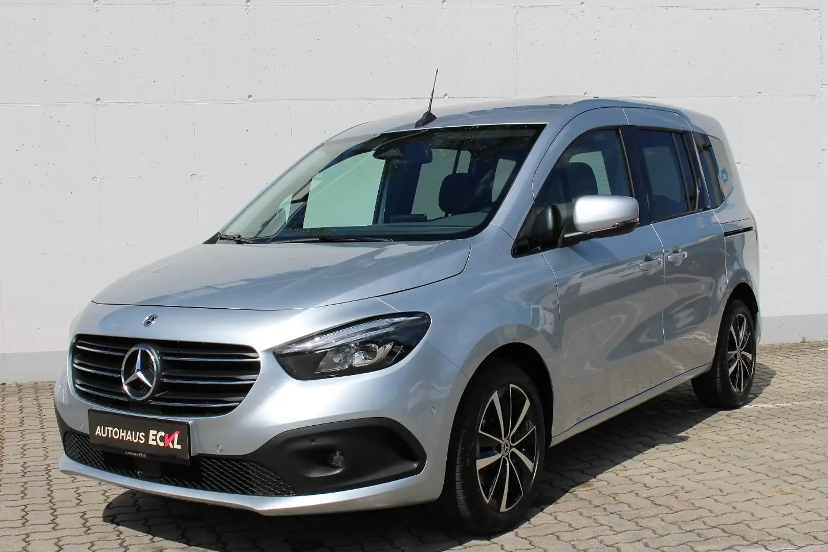 Mercedes-Benz T-Klasse T 180 d PROGRESSIVE Standard LED PDC KlimaA Navi - 2