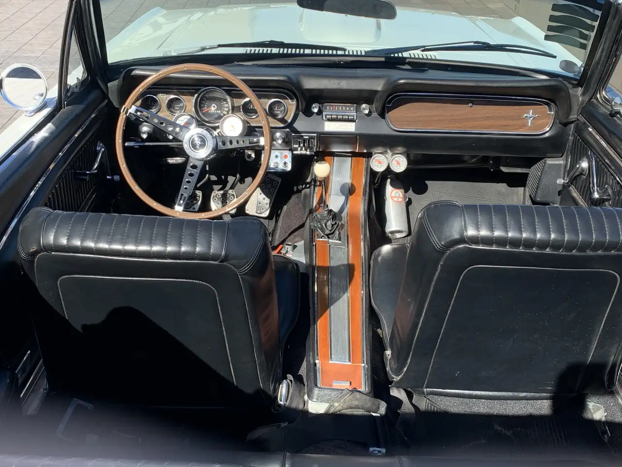 Ford Mustang Convertible Supercharged, foto 11
