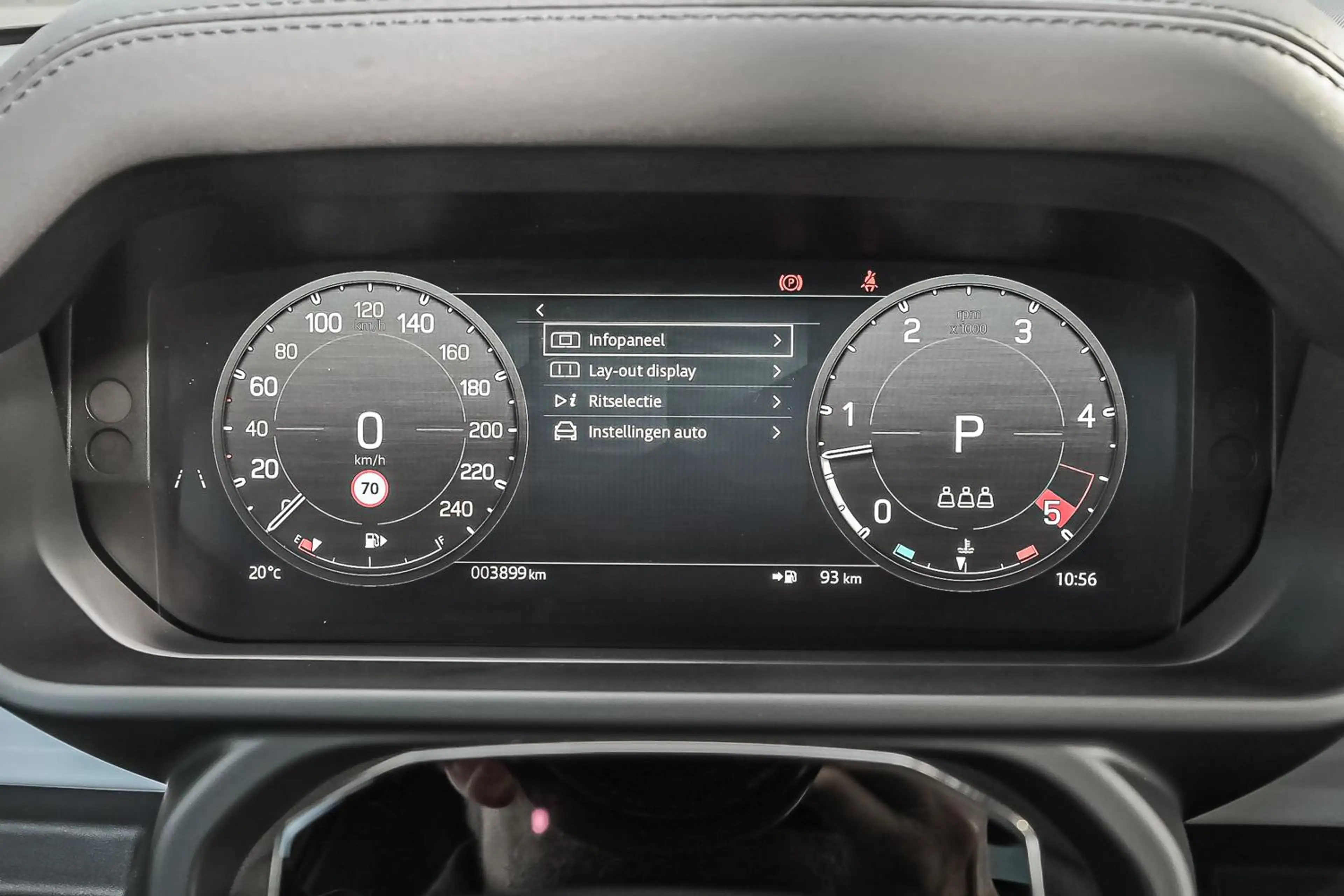 Land Rover Defender D250 X-Dynamic SE — photo 10