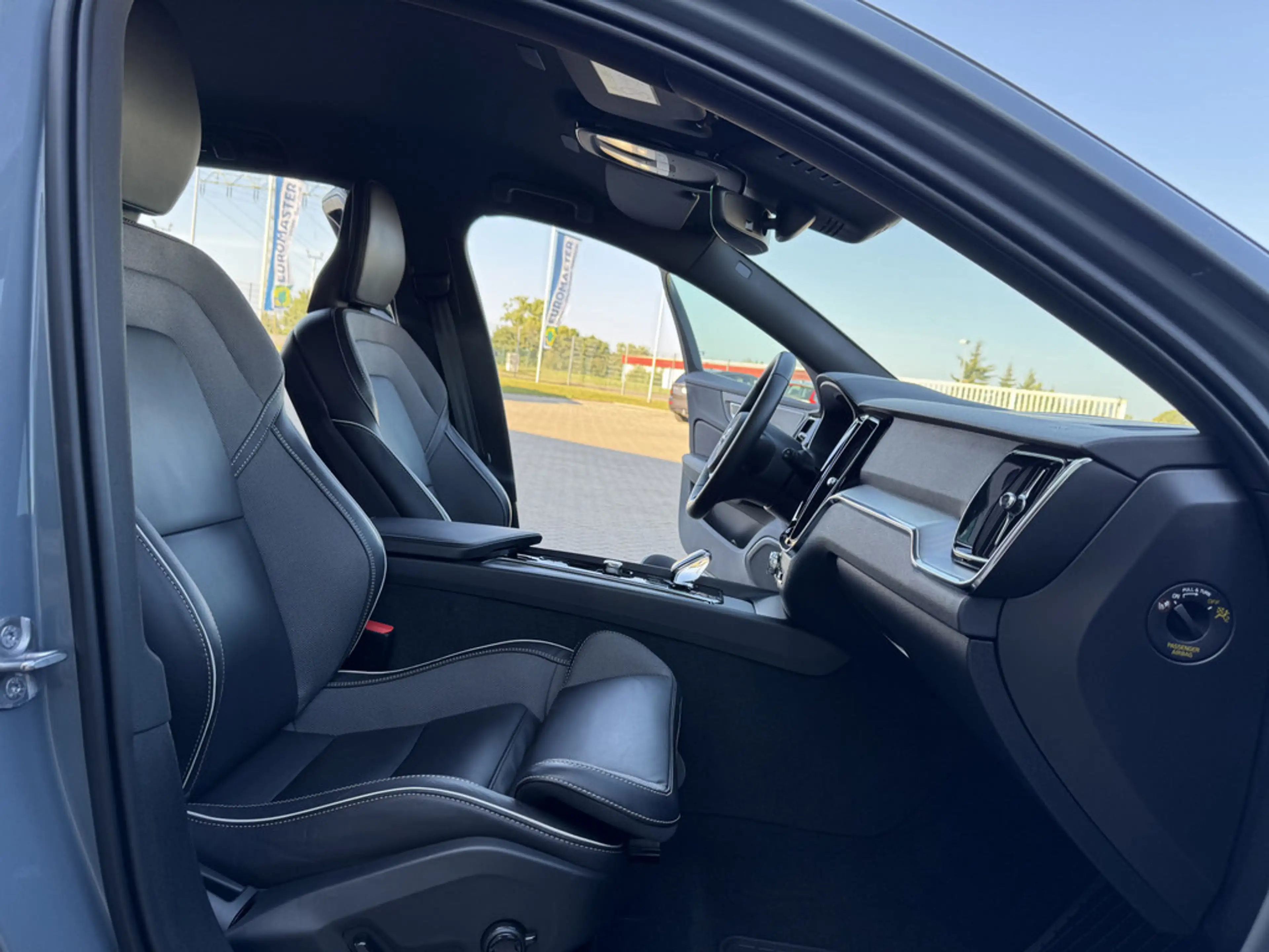 Volvo V60 Cross Country 2.0 Plus AWD STANDHZ LED — photo 8