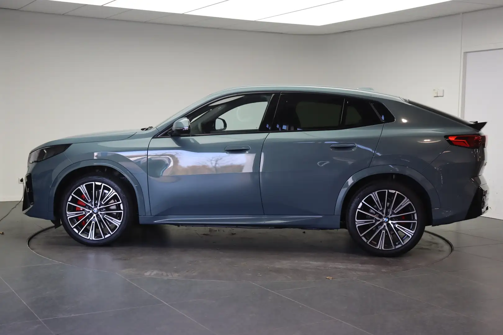 BMW iX2 eDrive20 M Sport / Sportstoelen / Achteruitrijcame Yeşil - 2