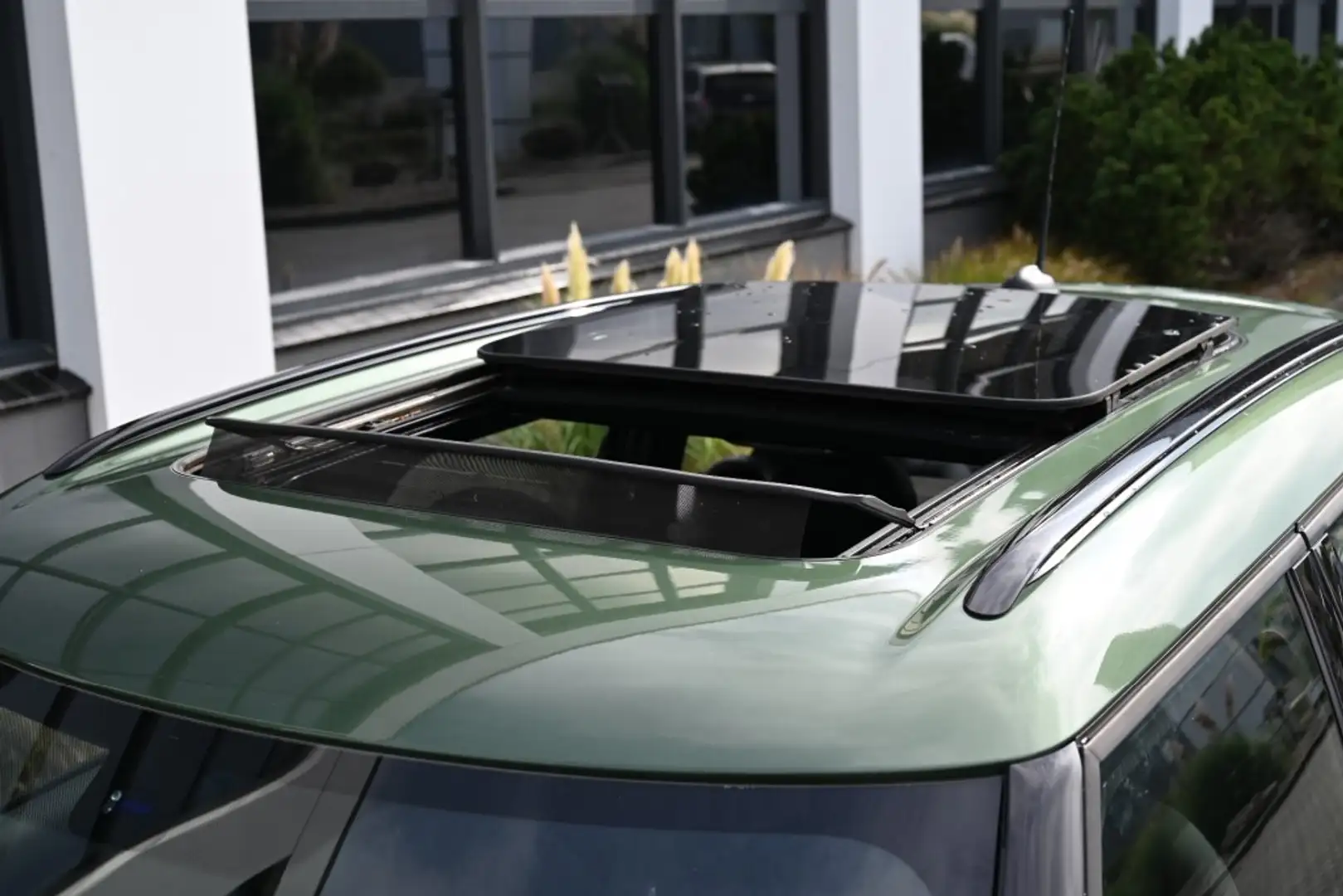 MINI Pepper 1.6 Xenon Sunroof Jungle Green Groen - 2