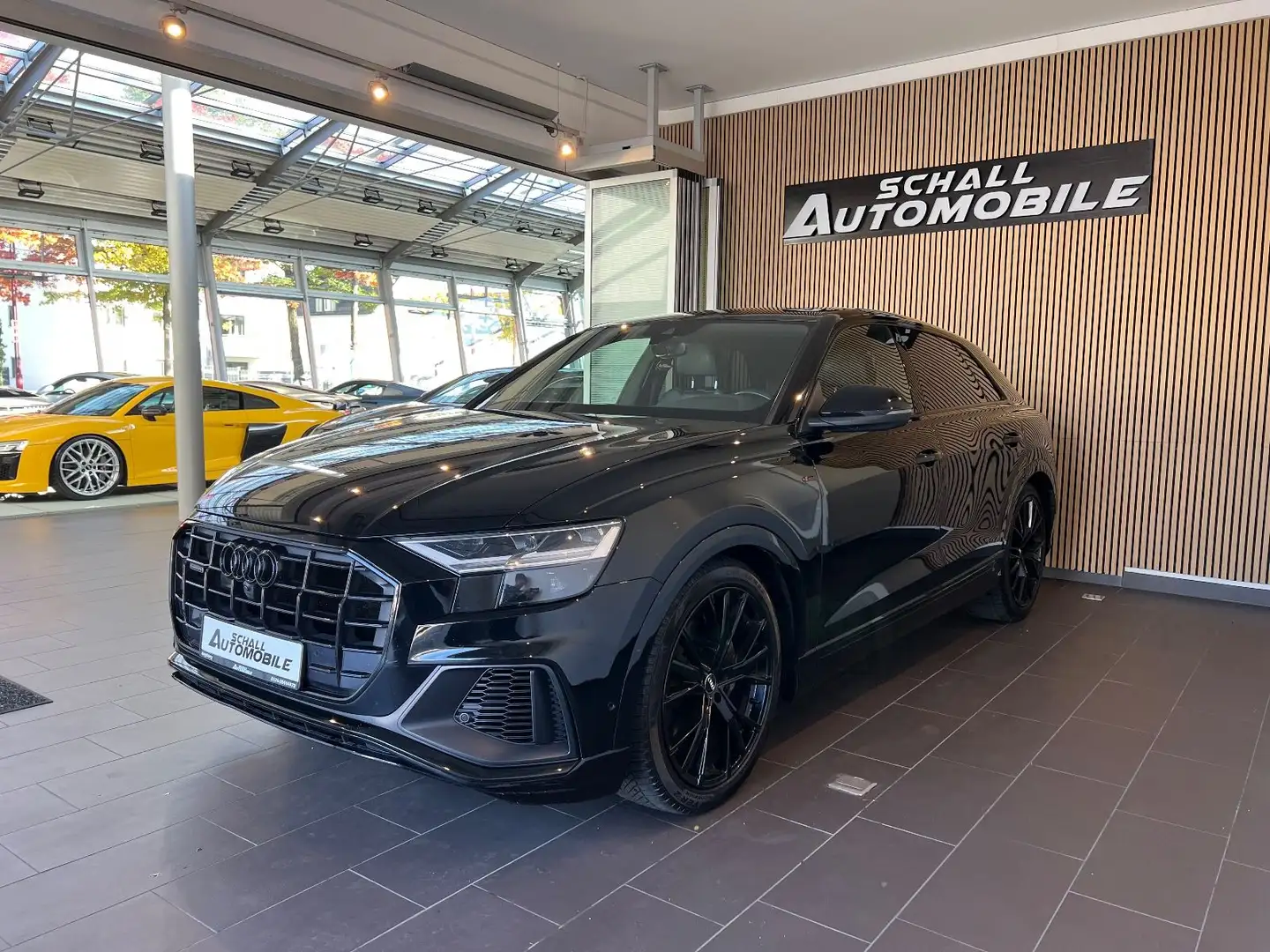 Audi Q8 50TDI quattro S-Line/360°CAM/PANO/MATRIX/LUFT Noir - 1