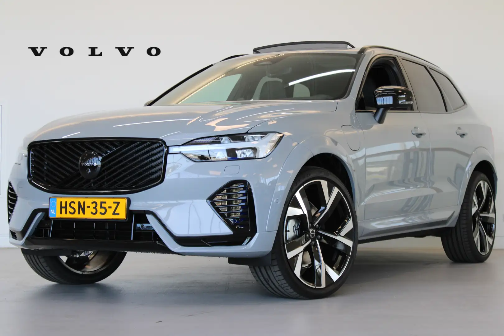 Volvo XC60 T6 350PK AWD Ultra Black Edition | B&W audio | Luc Grigio - 1