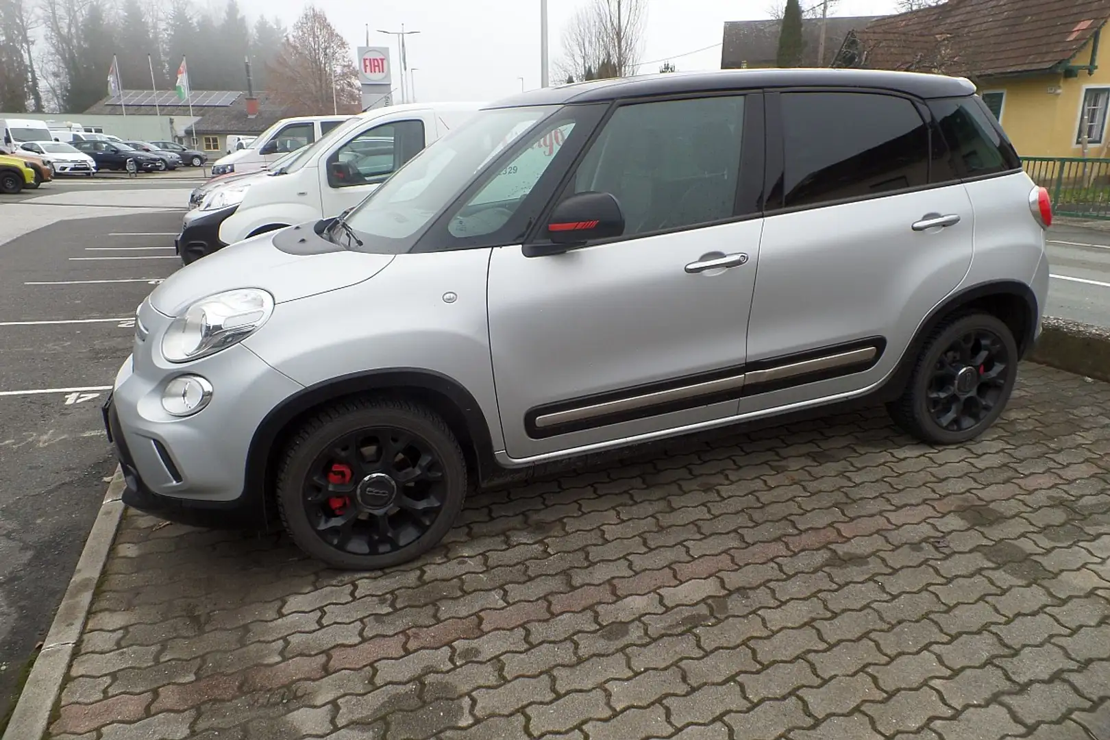Fiat 500L Beats 1,6 Multijet II 105 Start&Stop Silber - 1
