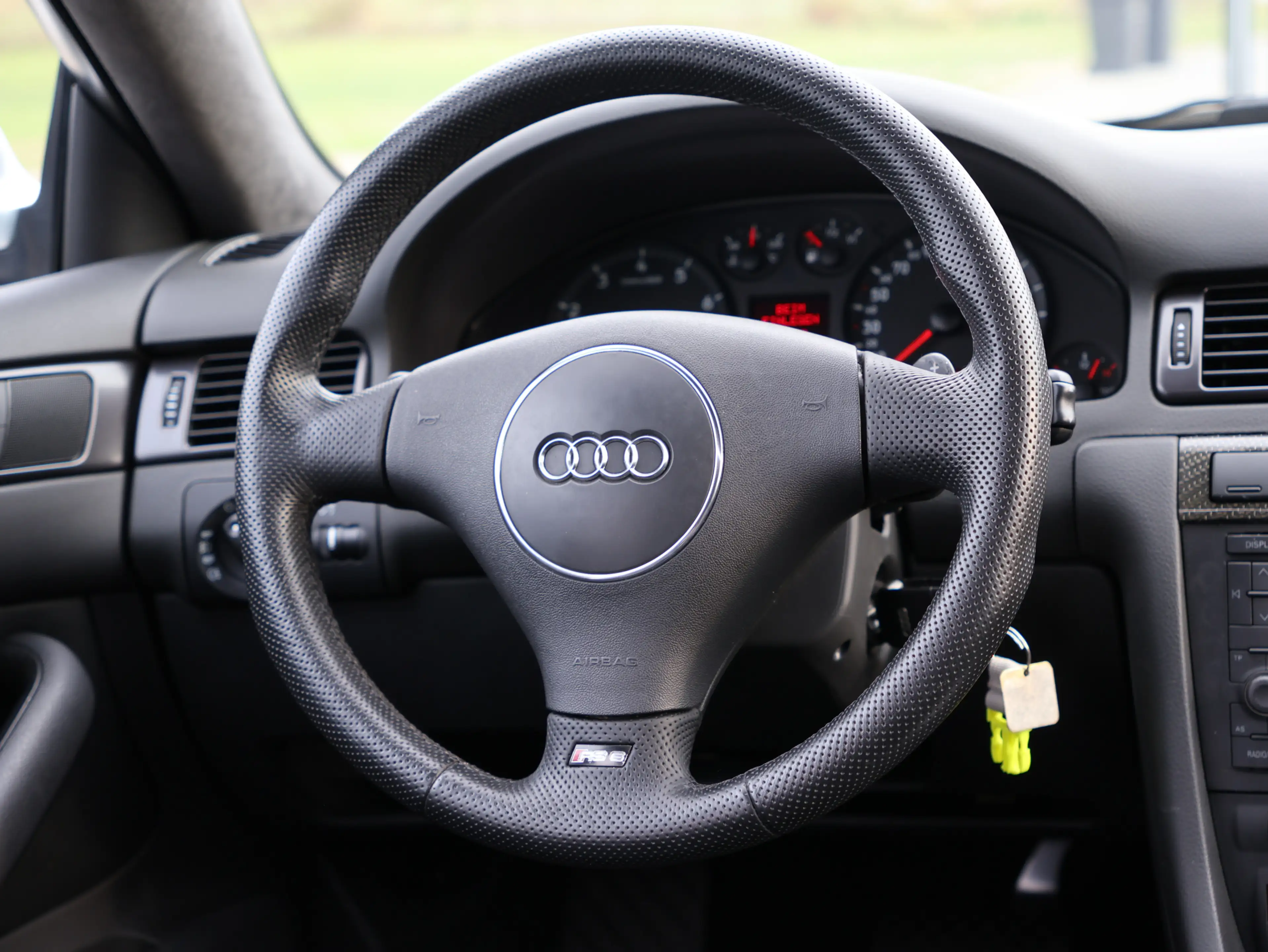 Audi RS6 Avant 4.2 quattro - 3.HAND UNFALLFREI — photo 32