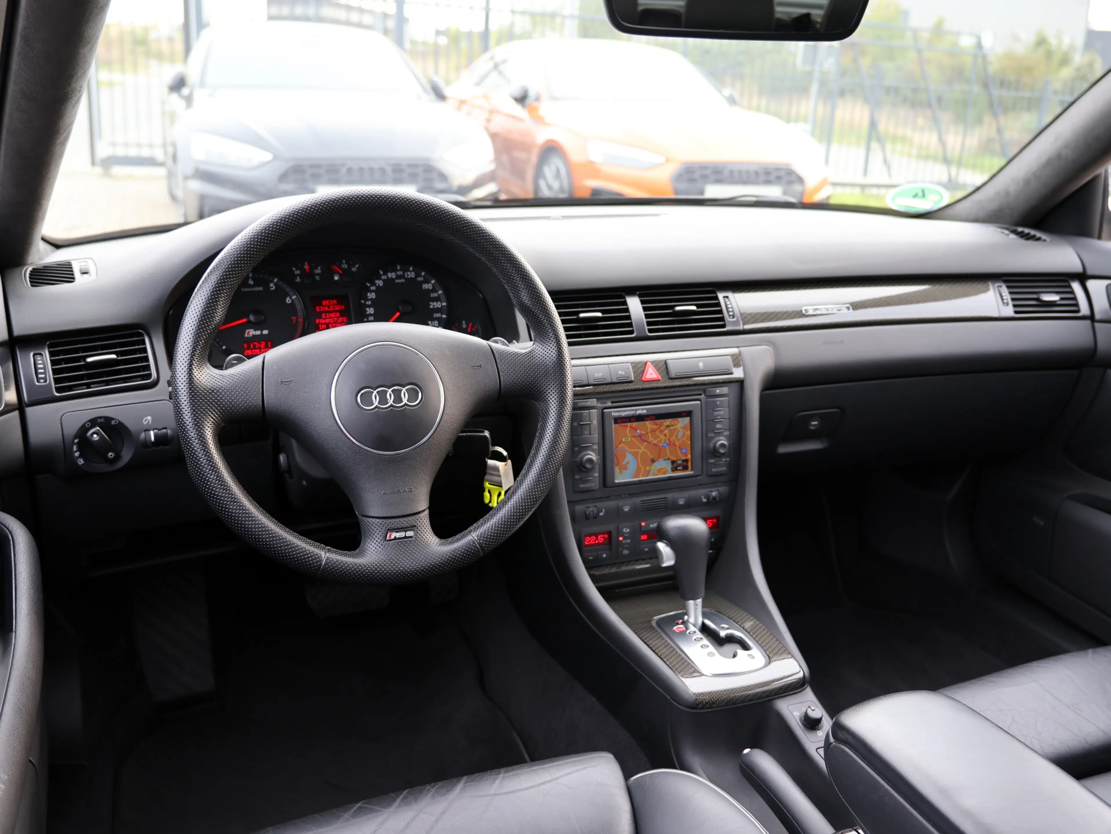 Audi RS6 Avant 4.2 quattro - 3.HAND UNFALLFREI — photo 33