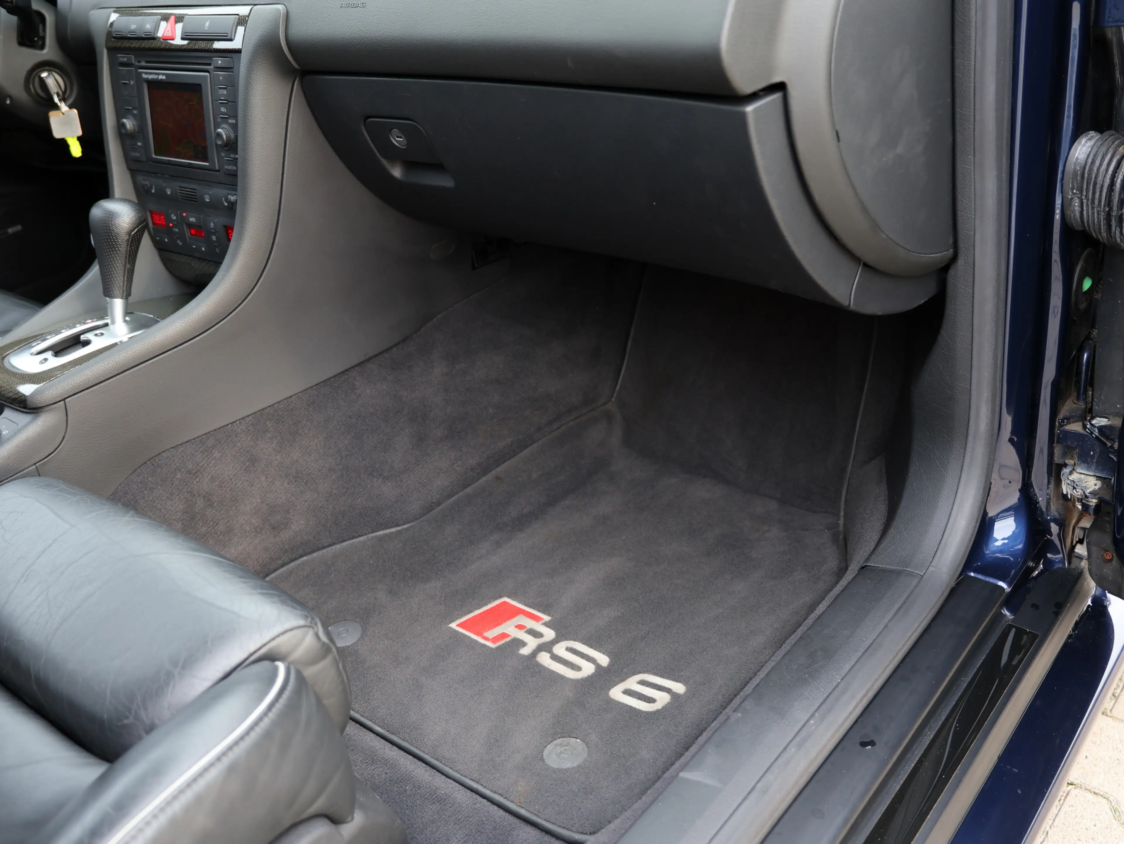 Audi RS6 Avant 4.2 quattro - 3.HAND UNFALLFREI — photo 48
