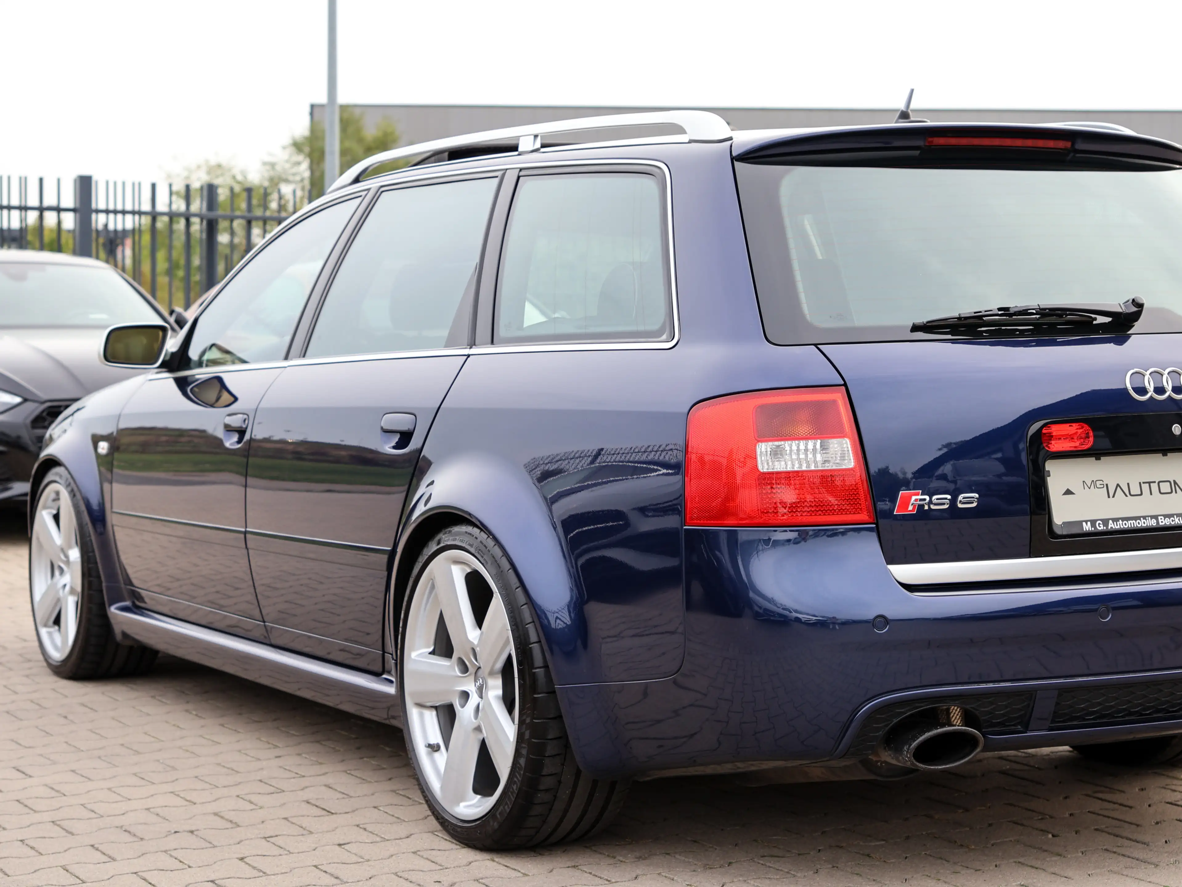 Audi RS6 Avant 4.2 quattro - 3.HAND UNFALLFREI — photo 17