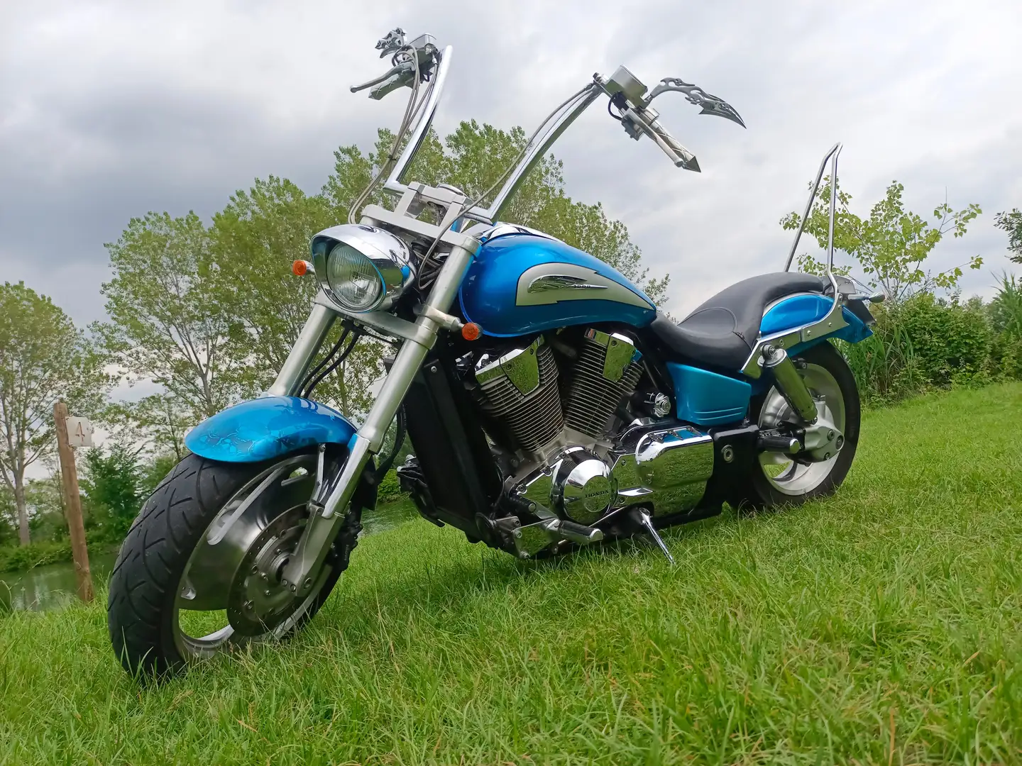 Honda VTX 1800 (MOTORE NUOVO) Bleu - 1