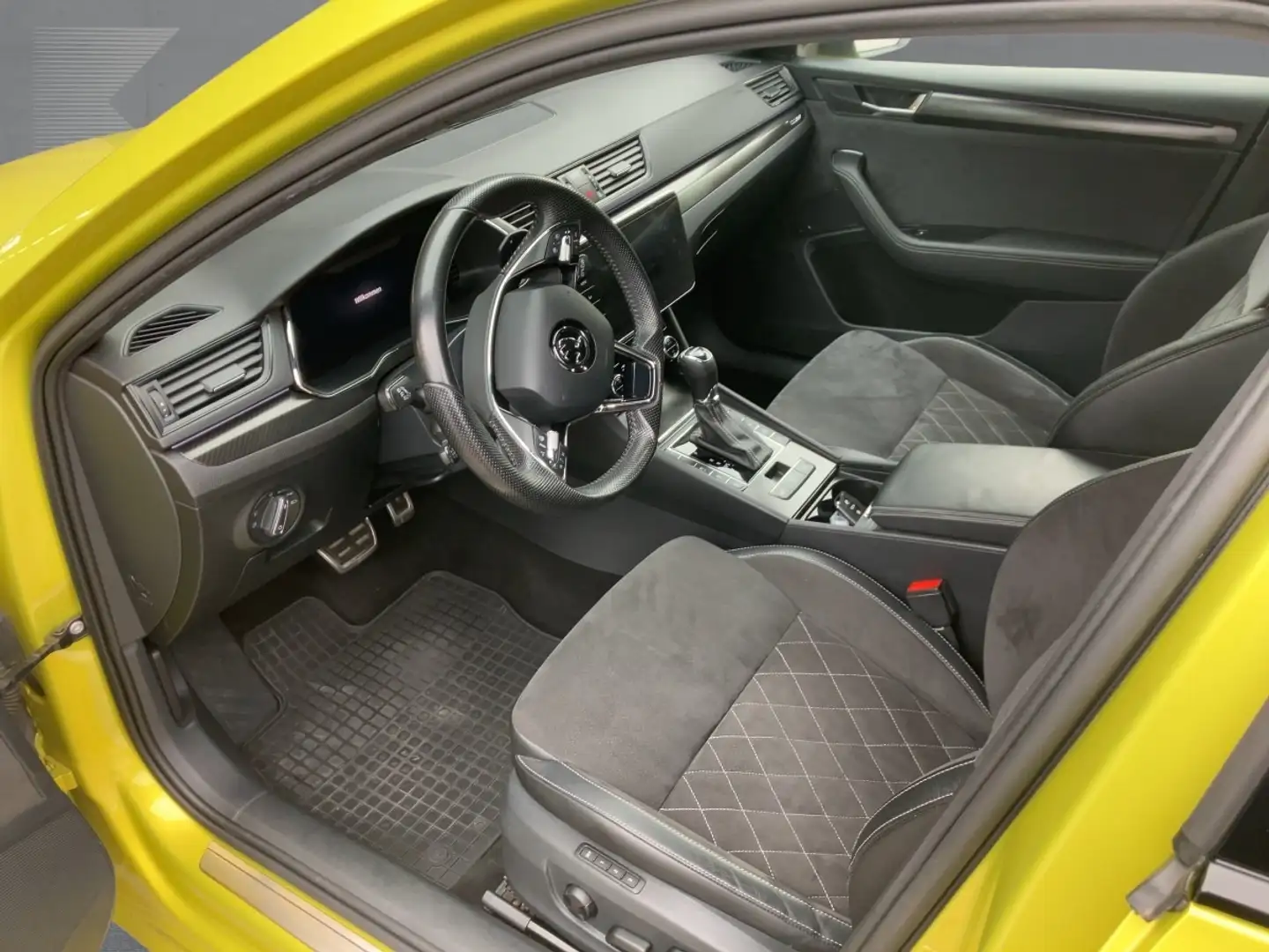 Skoda Superb KlimaA PDC Gelb - 2