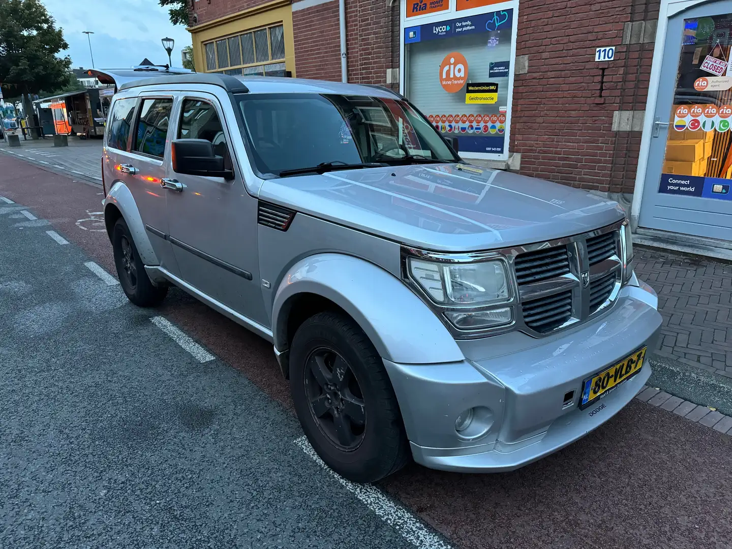 Dodge Nitro 2.8 CRD SE Argintiu - 1