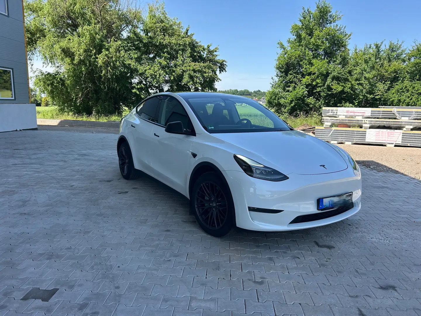 Tesla Model Y Model Y Long Range Dual Motor AWD Weiß - 1