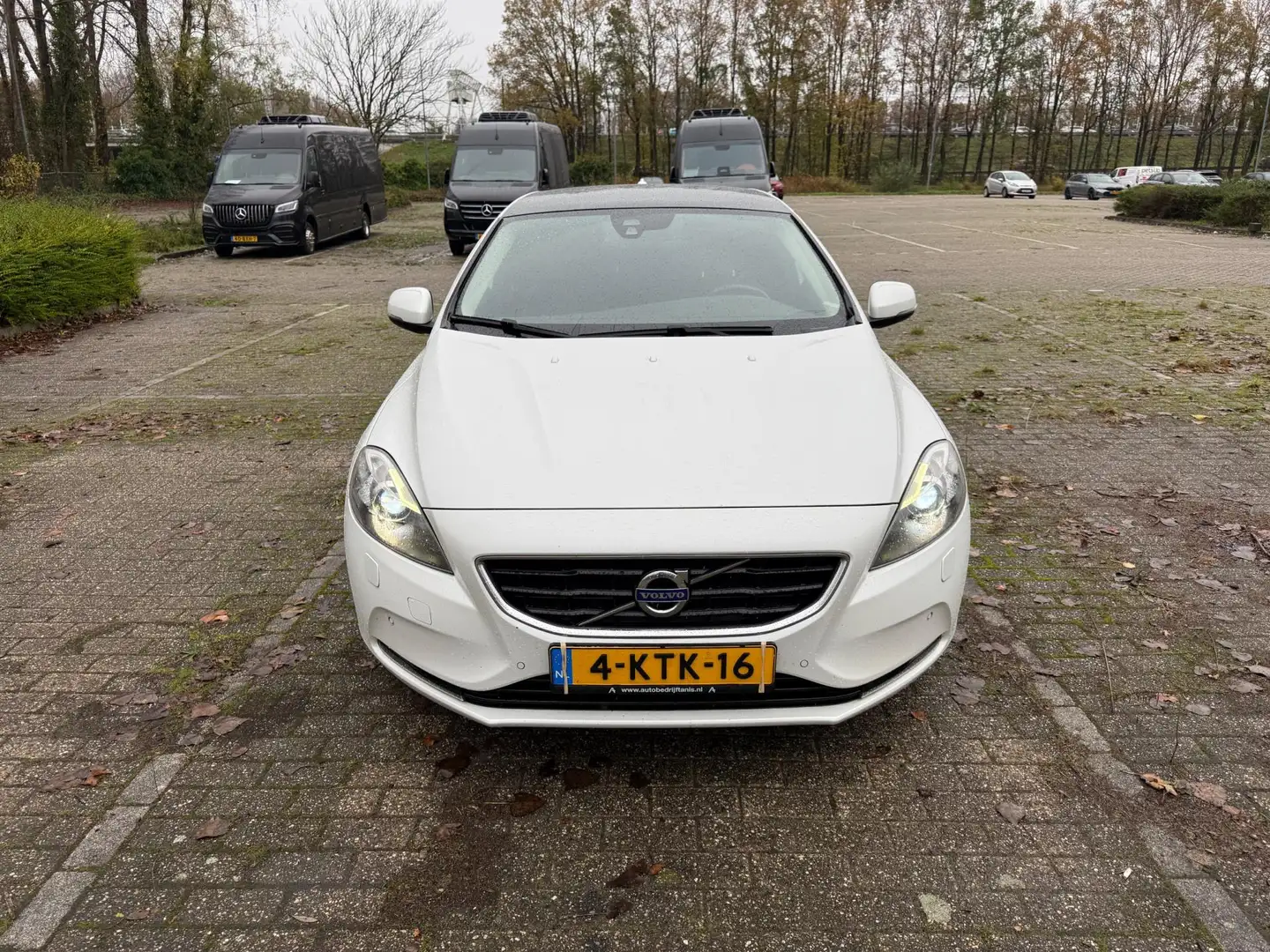 Volvo V40 1.6 D2 Summum Panorama Leder White Metallic Wit - 2