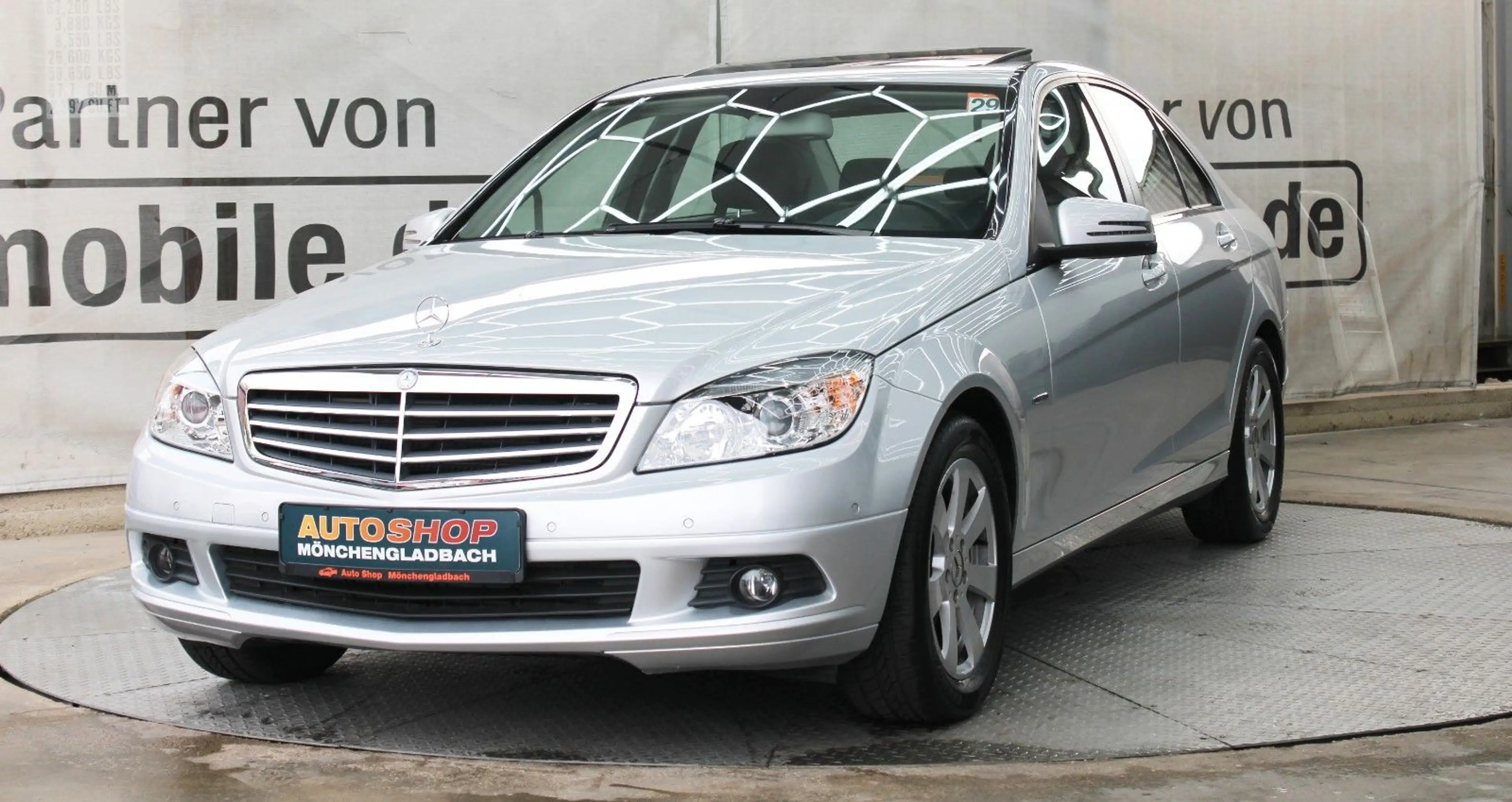 Mercedes-Benz C 180 K*Inspektion Neu*Scheckheft*Einparkhilfe* — photo 3