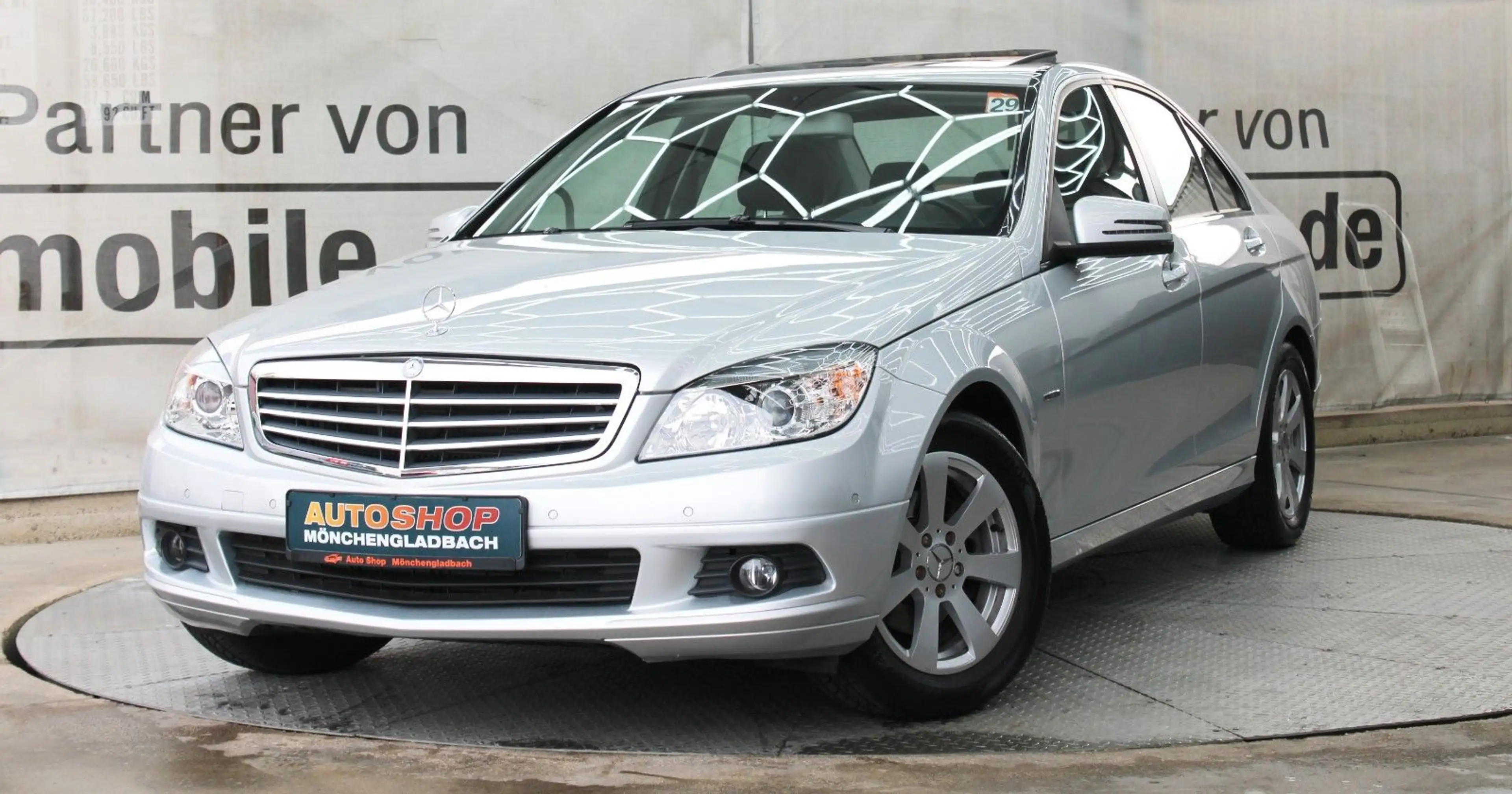 Mercedes-Benz C 180 K*Inspektion Neu*Scheckheft*Einparkhilfe*