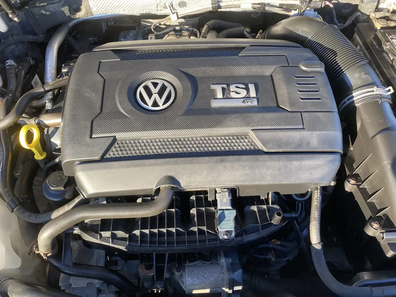Volkswagen Golf R снимка Volkswagen Golf R