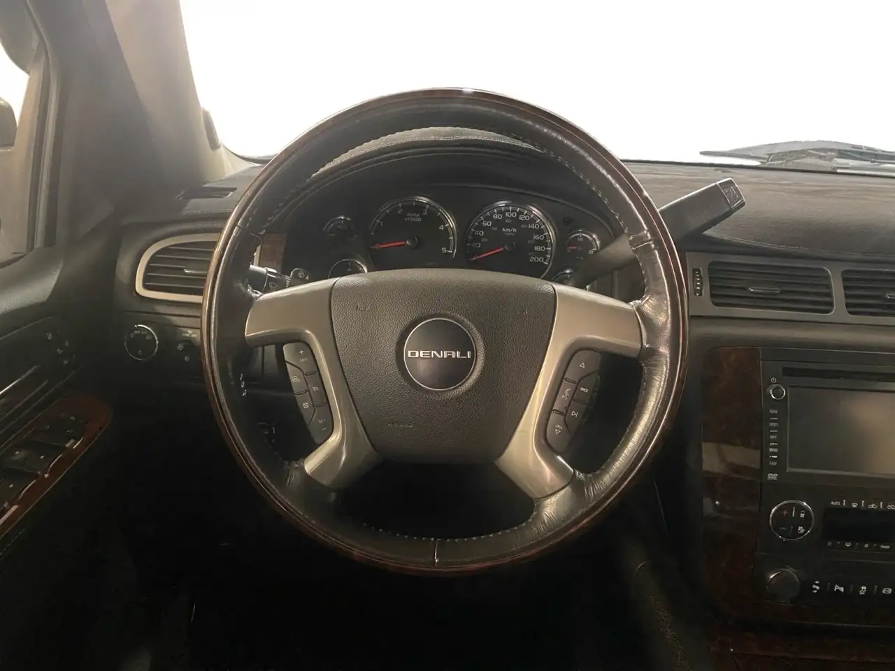 GMC Sierra 2500HD снимка GMC Sierra 2500HD