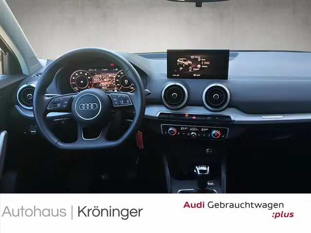 Audi Q2 view 13