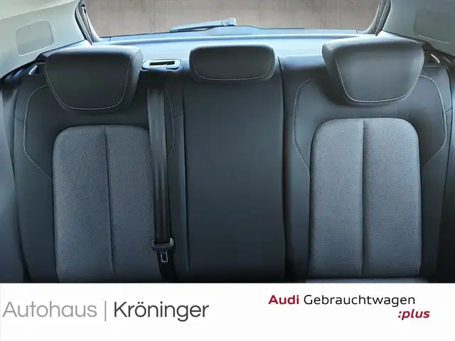 Audi Q2 view 10
