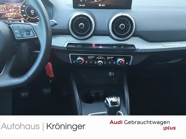 Audi Q2 view 14