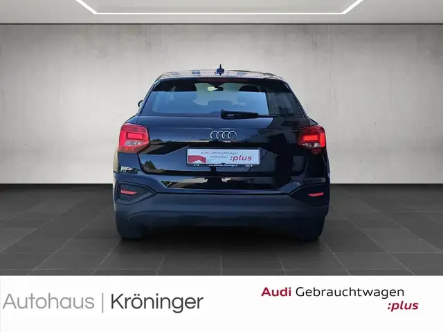 Audi Q2 view 6