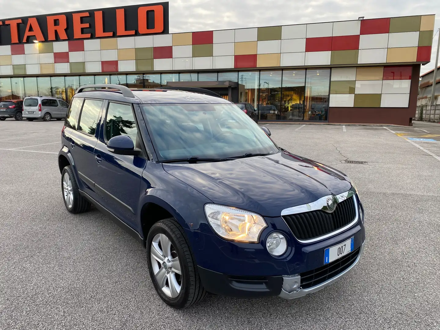 Skoda Yeti 1.2TSI Elegance OK NEOPATENTATI Blu/Azzurro - 2