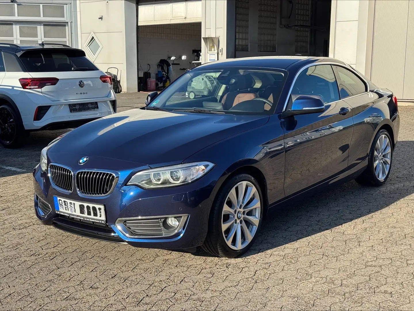 BMW 220 220d Coupe Aut. Luxury Line Blue - 1