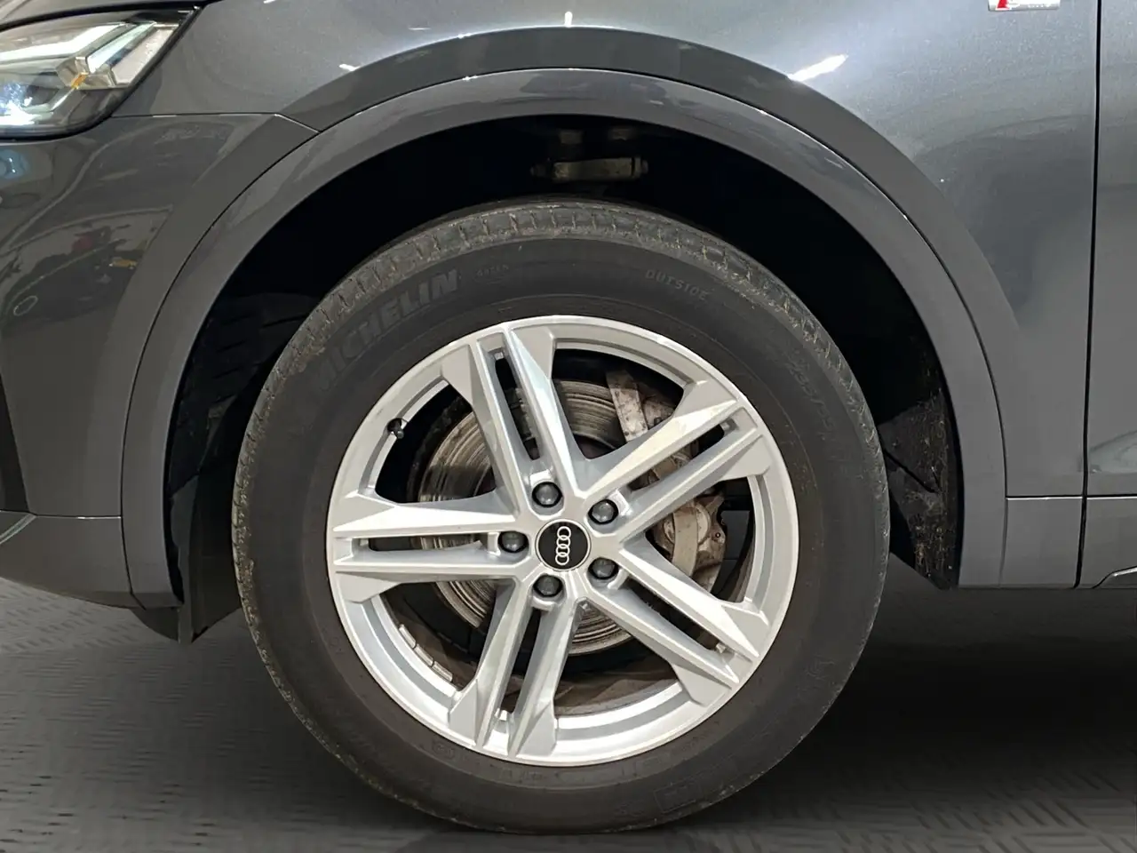 Audi Q5 40 2.0 TDI quattro S-tronic S-Line "Midnight Edit 16