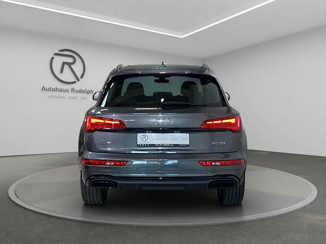Audi Q5 40 2.0 TDI quattro S-tronic S-Line "Midnight Edit 17