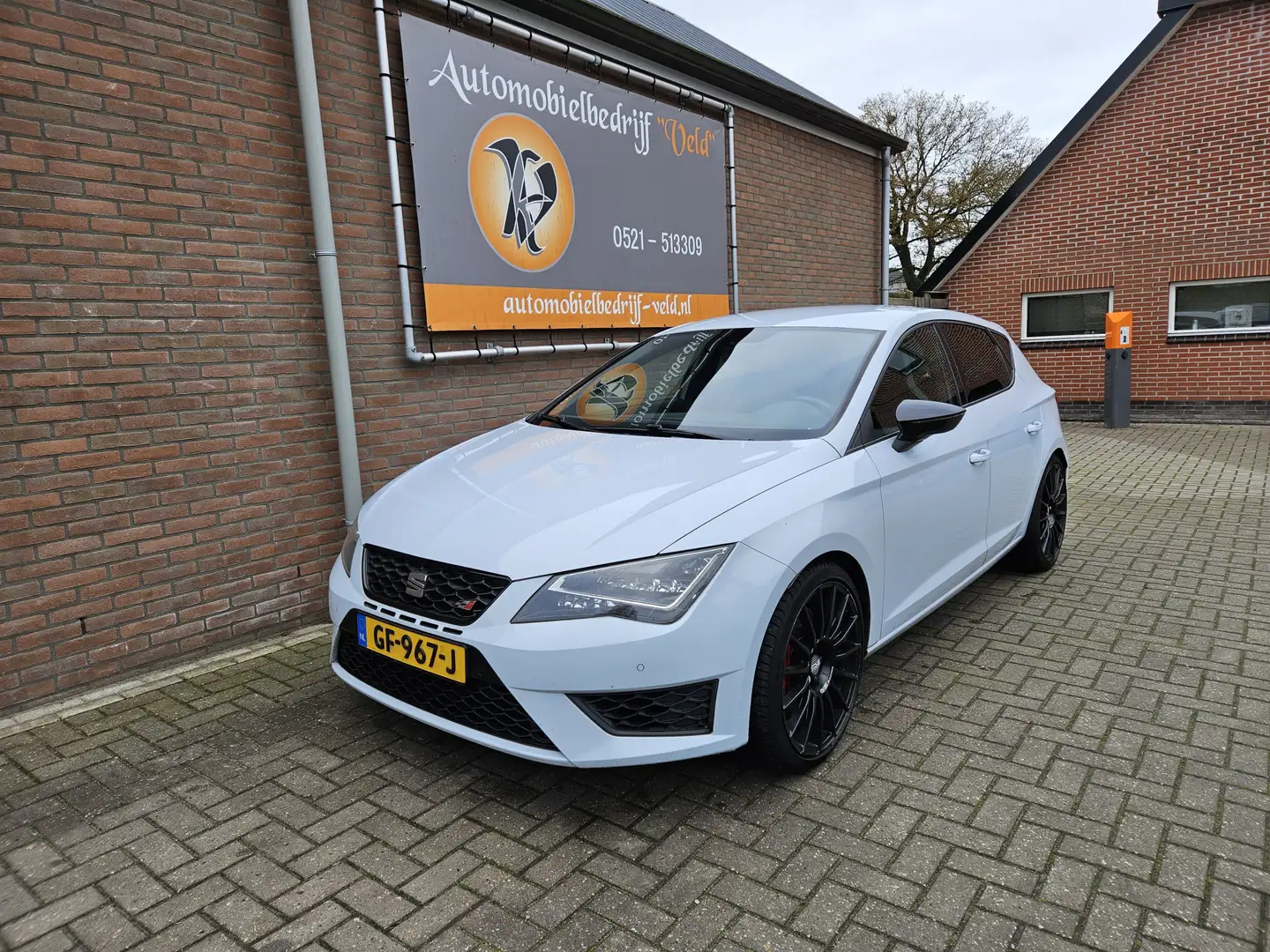 SEAT Leon 2.0 TSI Cupra 280 ORG NL 1e eigenaar Grijs - 1