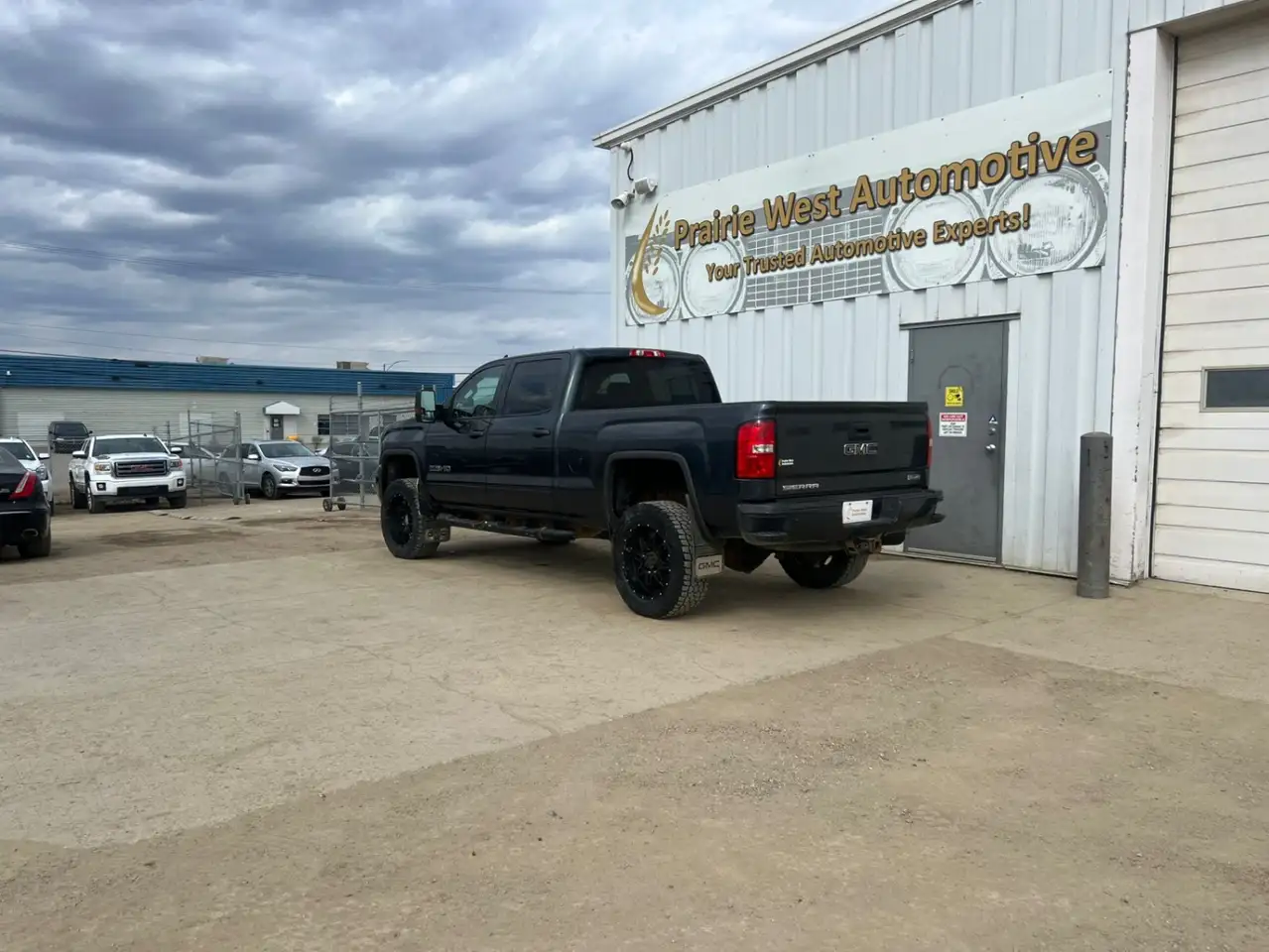 GMC Sierra 2500HD снимка GMC Sierra 2500HD