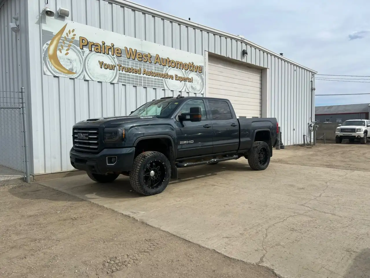 GMC Sierra 2500HD снимка GMC Sierra 2500HD