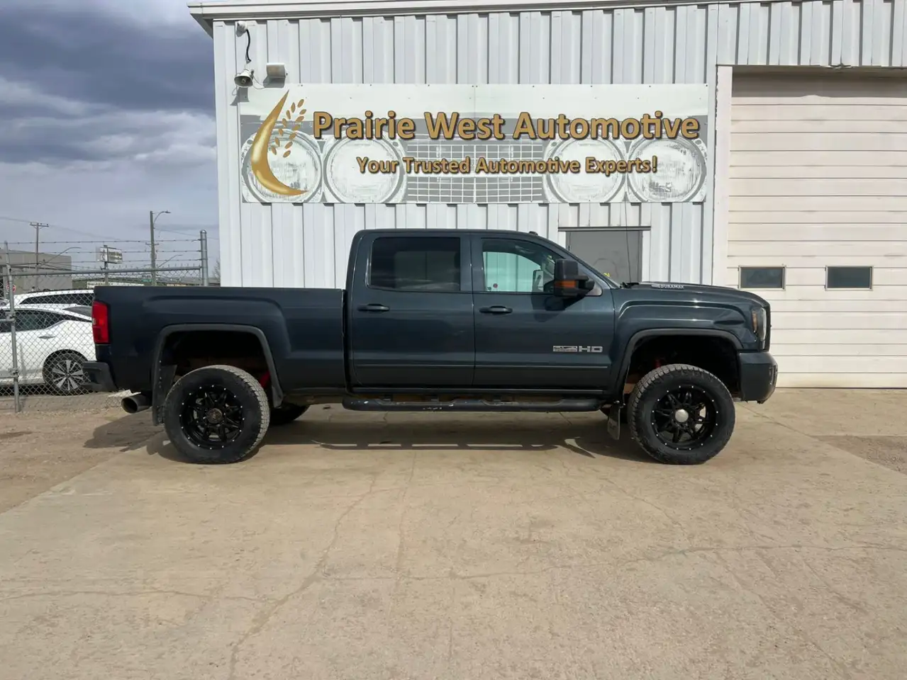 GMC Sierra 2500HD снимка GMC Sierra 2500HD