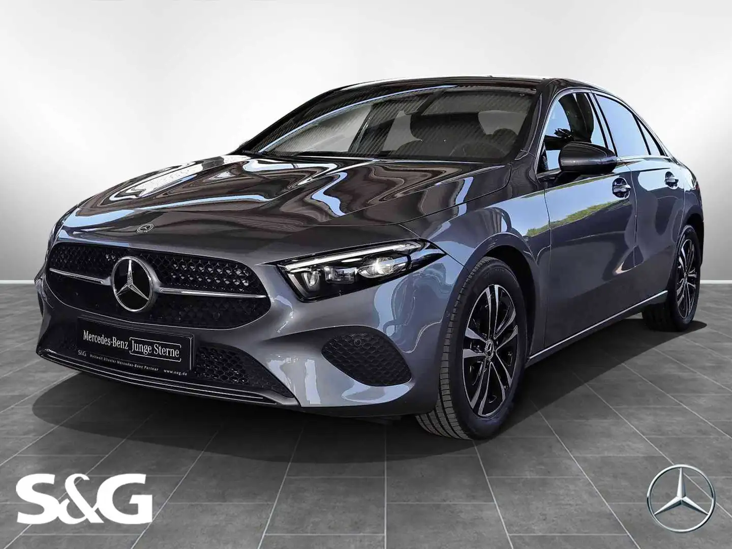 Mercedes-Benz A 180 Limousine PANORAMA+TOTWINKEL+KEYLESS+17" Gris - 1