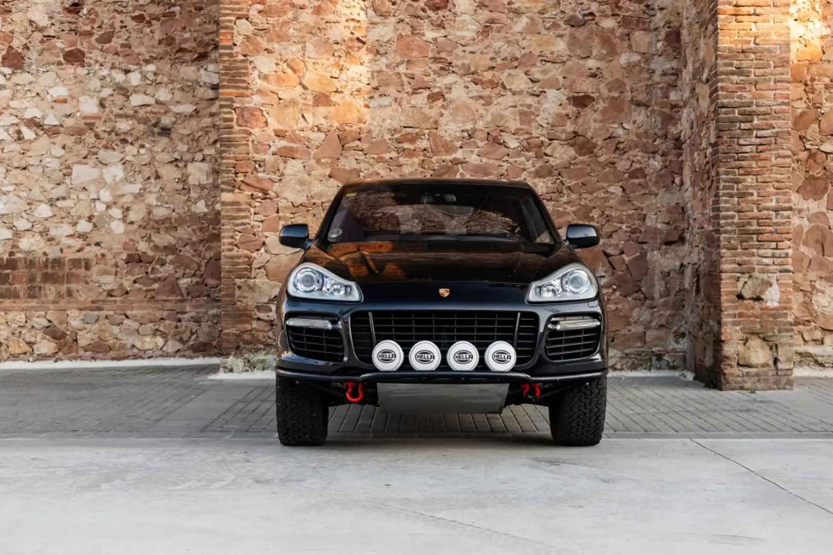 Porsche Cayenne Turbo Aut. Negro - 2