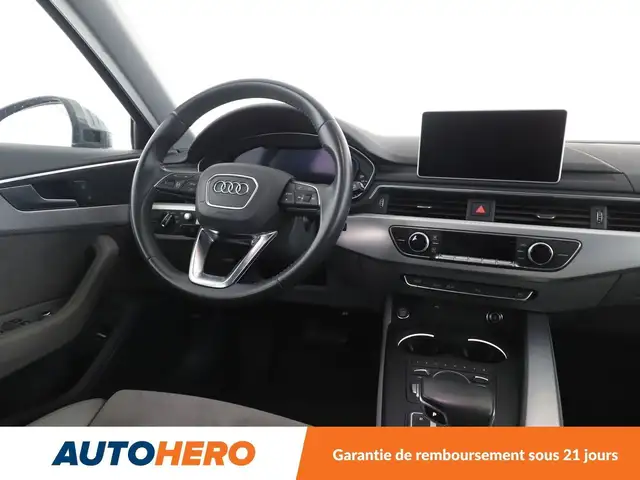 Audi A4 view 13