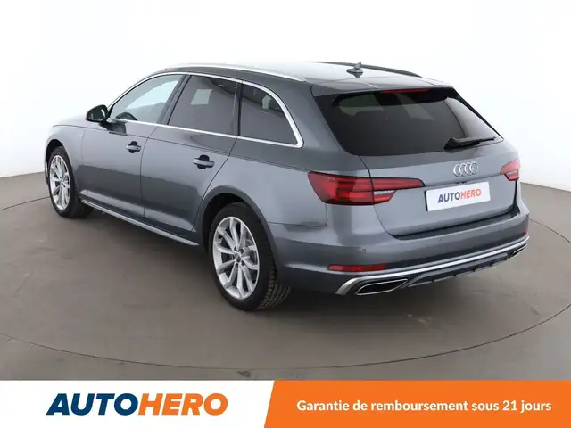 Audi A4 view 4