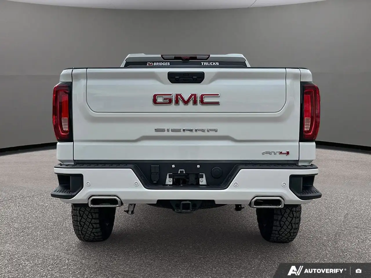 GMC Sierra 1500 photo GMC Sierra 1500
