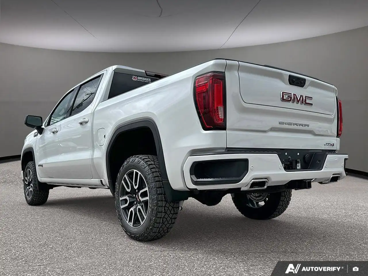 GMC Sierra 1500 photo GMC Sierra 1500