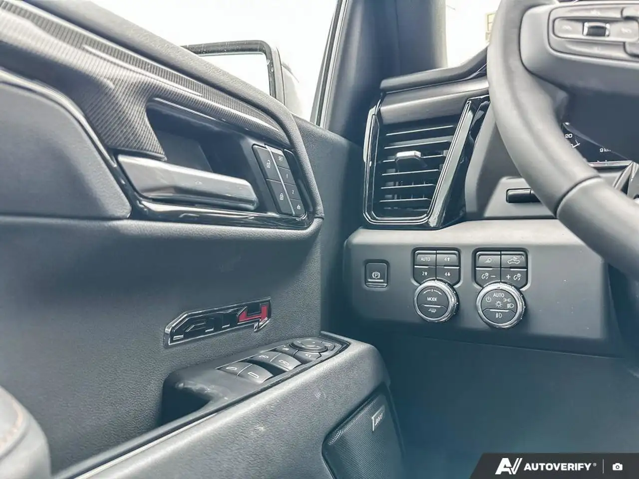 GMC Sierra 1500 photo GMC Sierra 1500