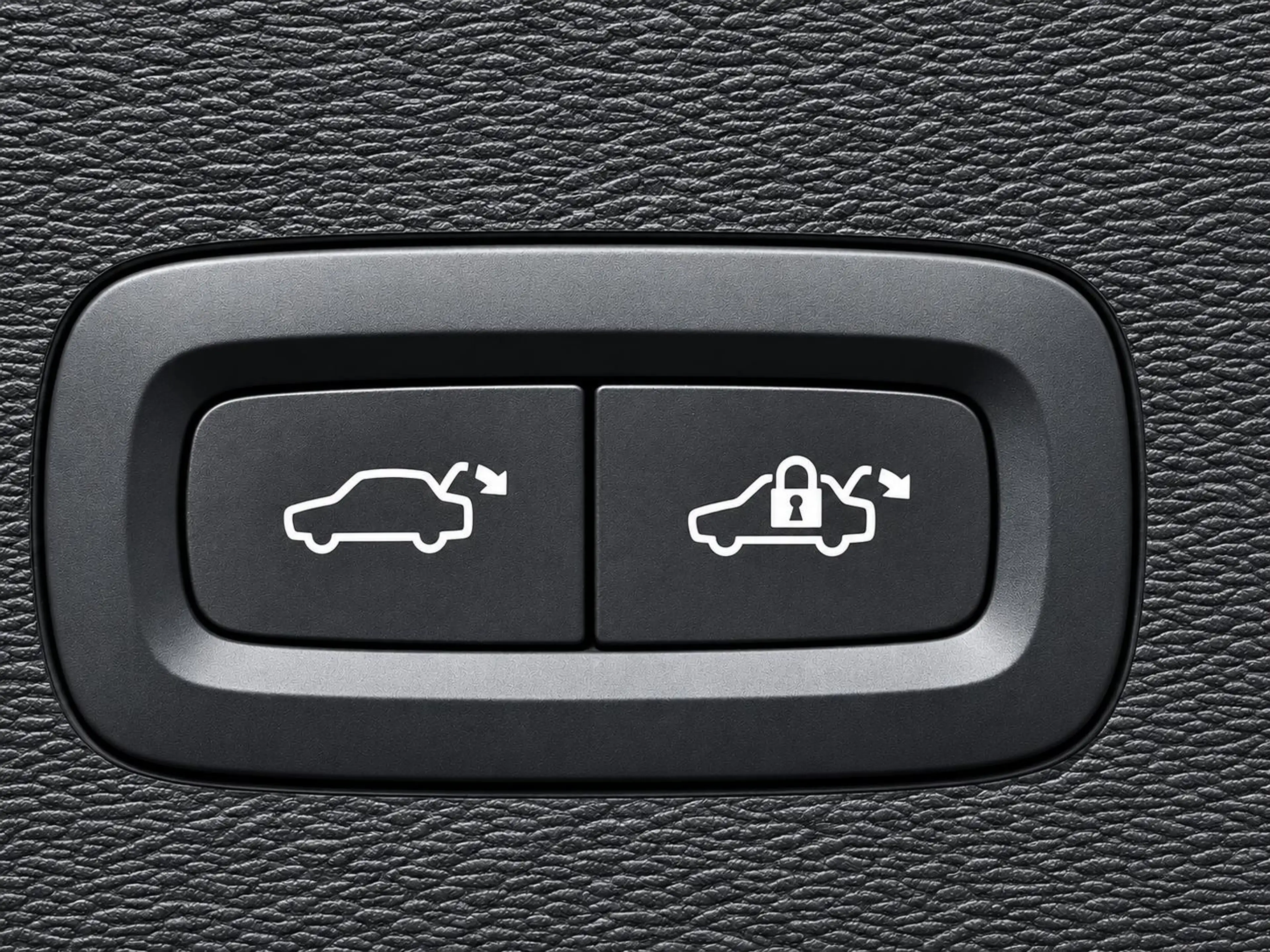 Volvo C40 Recharge Plus 69 kWh SOH 94,3% | Panoramadak | Pil — photo 22