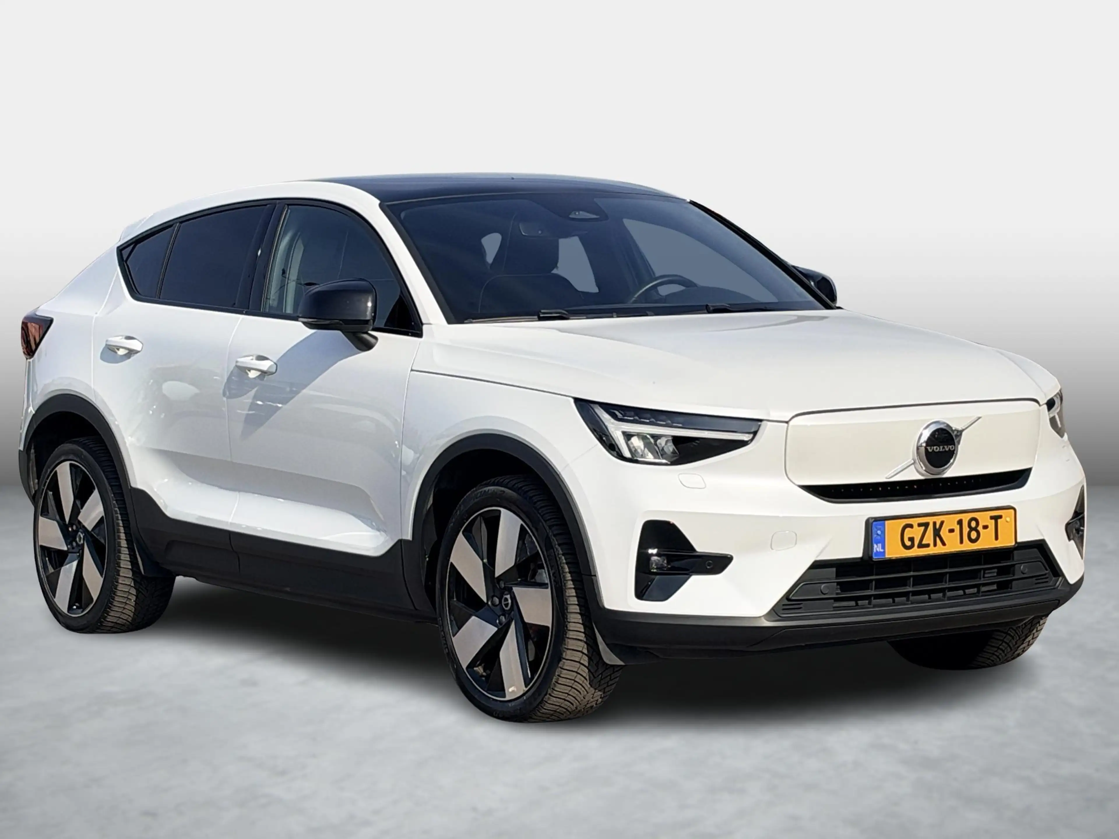 Volvo C40 Recharge Plus 69 kWh SOH 94,3% | Panoramadak | Pil — photo 18