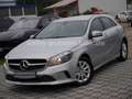Mercedes-Benz A 180 BlueEfficiency AUTOMATIK/Leder/Navi/Kamera Silber - thumbnail 1