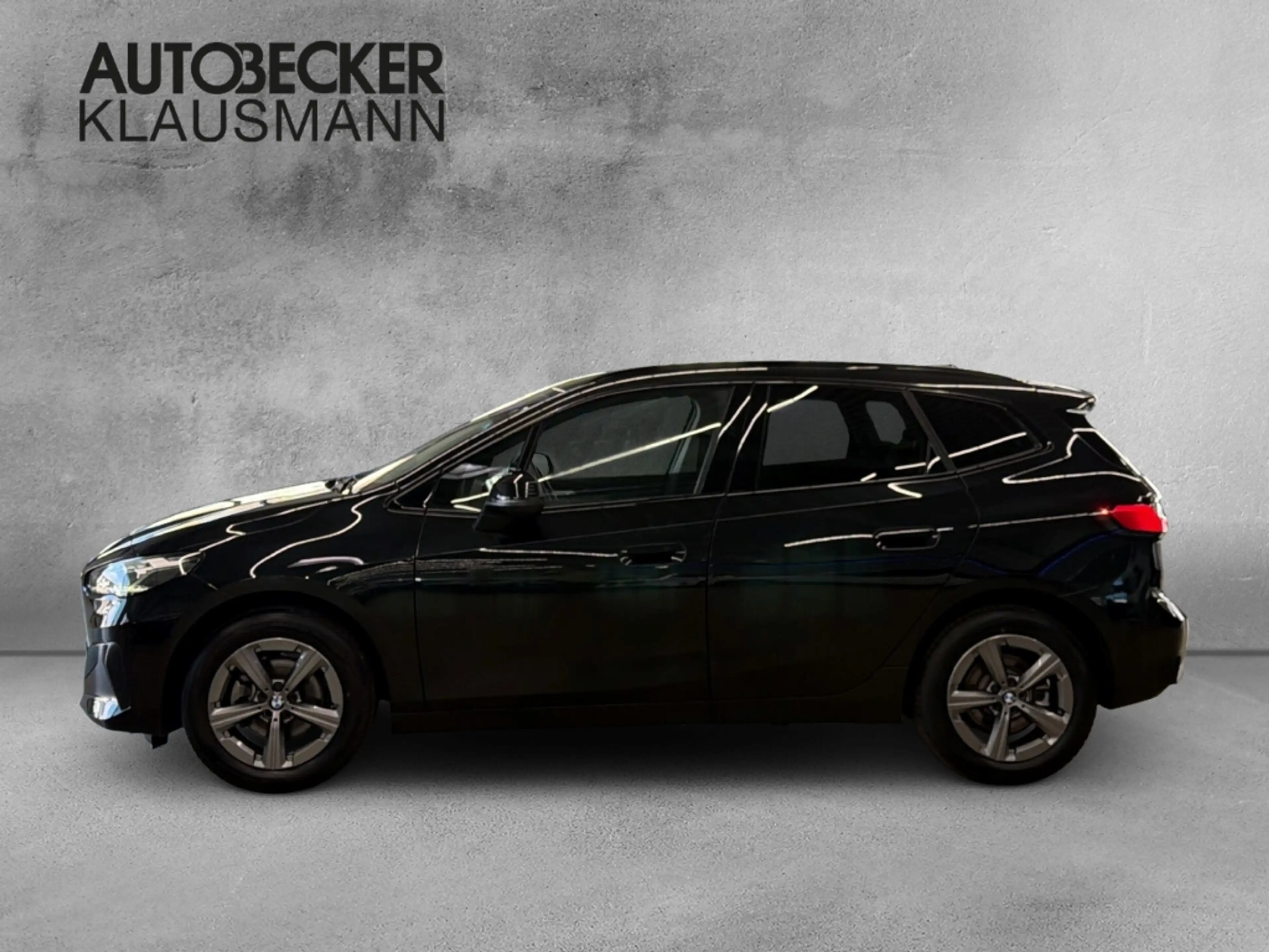 BMW 220 Active Tourer Automatik 17'' NAVI LED AHK PARKEN K — photo 3