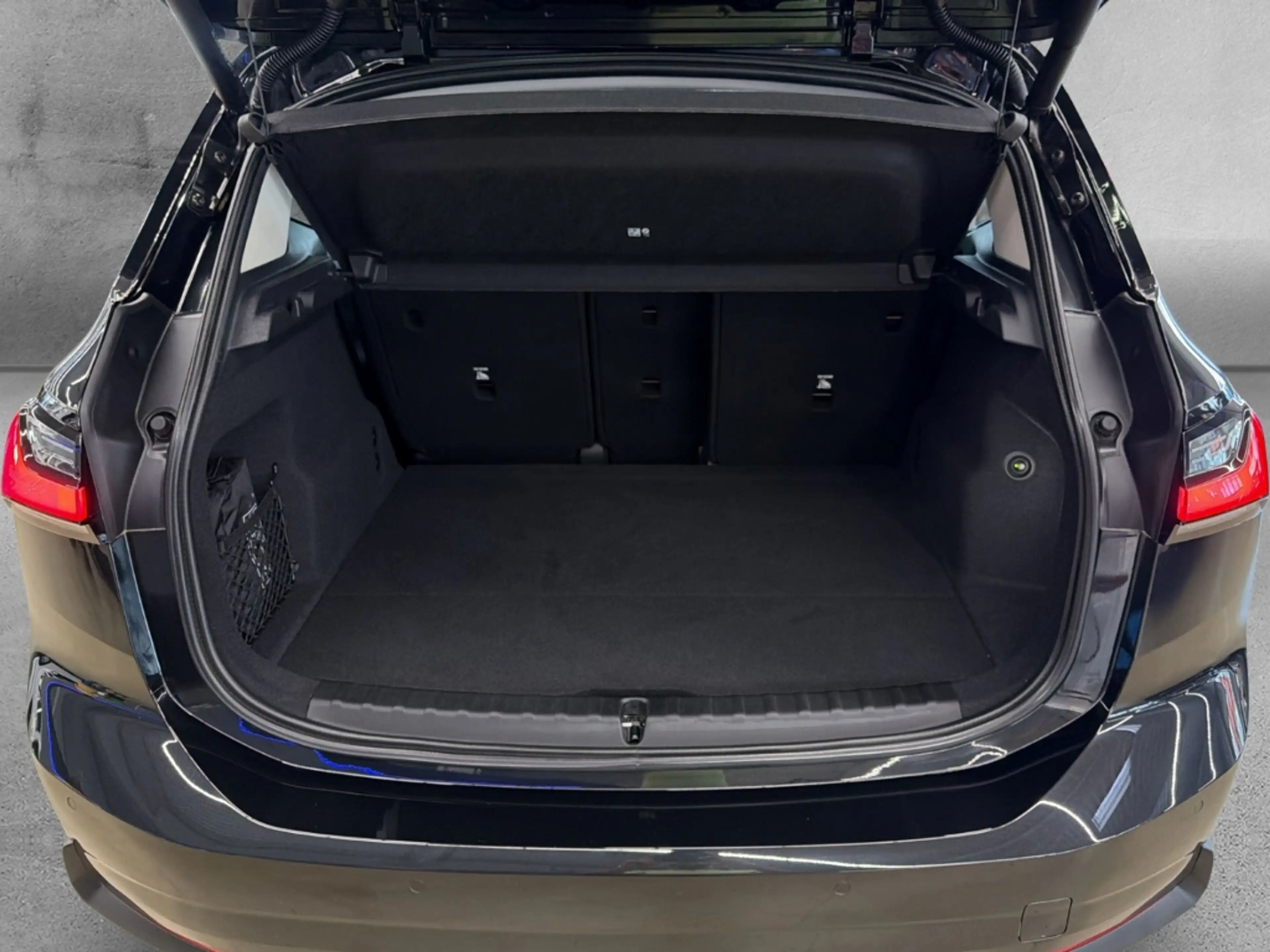 BMW 220 Active Tourer Automatik 17'' NAVI LED AHK PARKEN K — photo 15