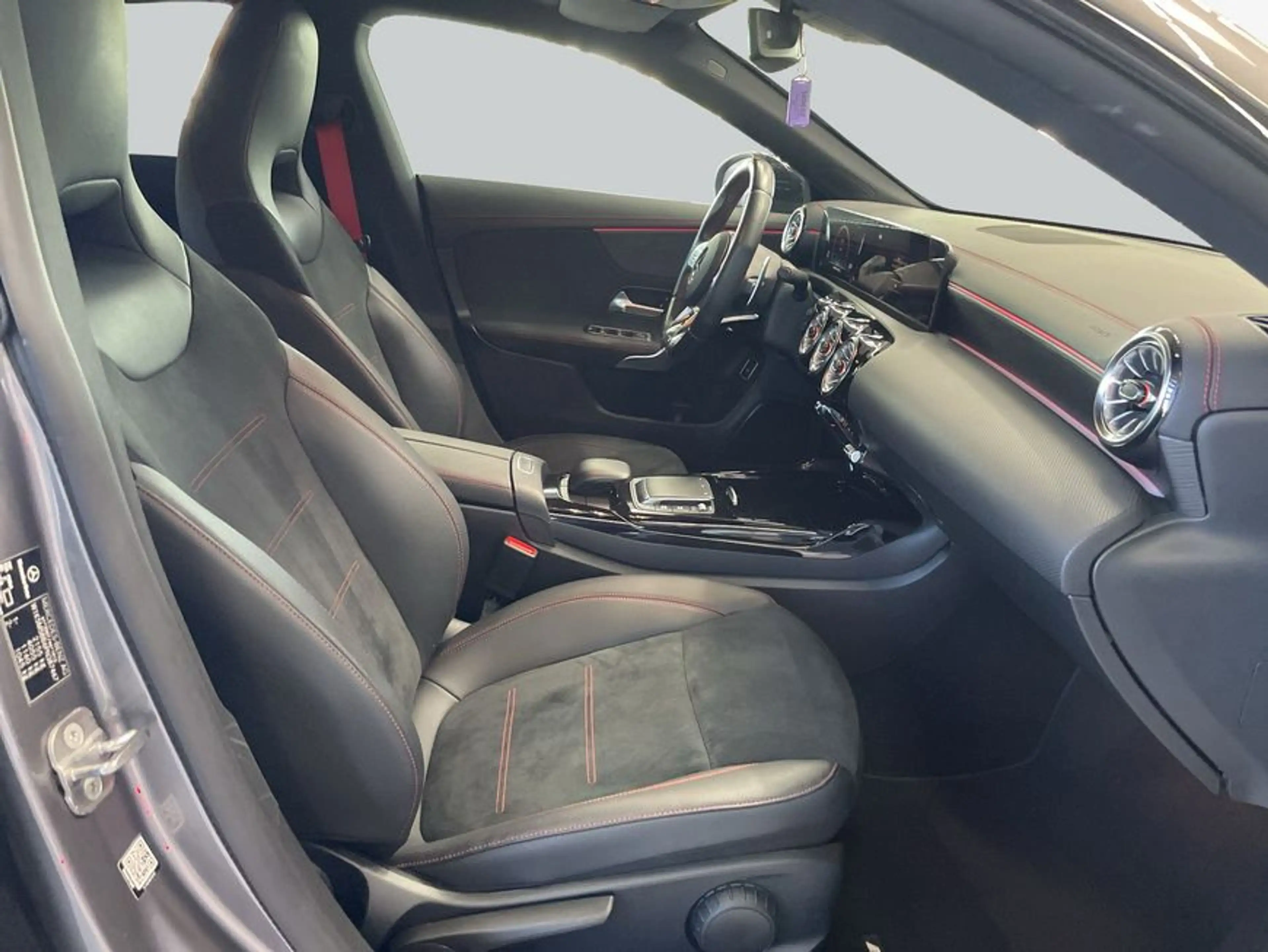 Mercedes-Benz CLA 35 AMG CLA — photo 12