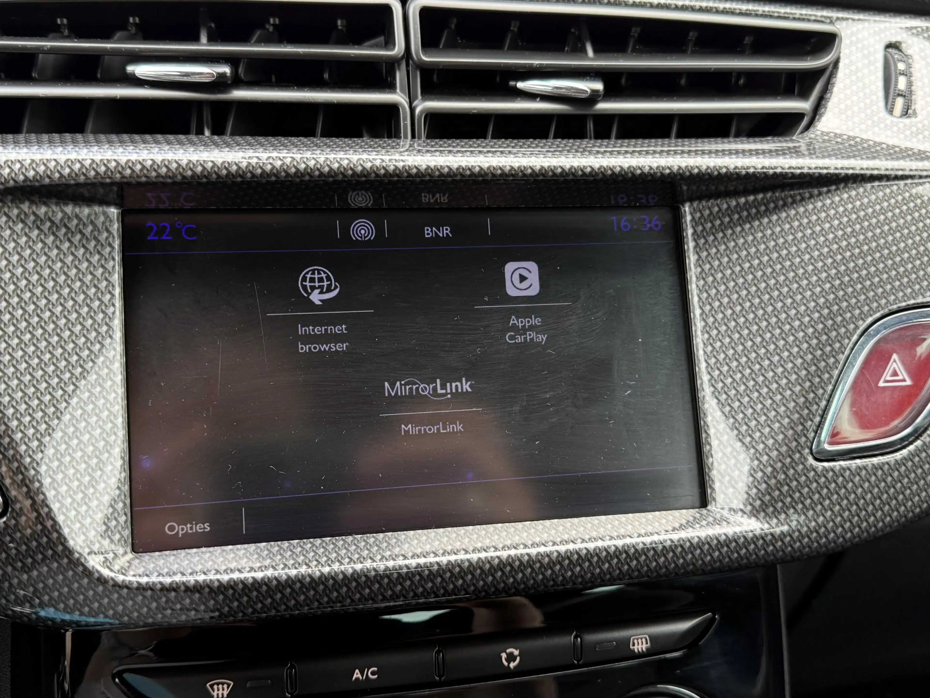 DS Automobiles DS 3 1.2 PureTech So Chic | 110PK | AUTOMAAT | Navigati — photo 15