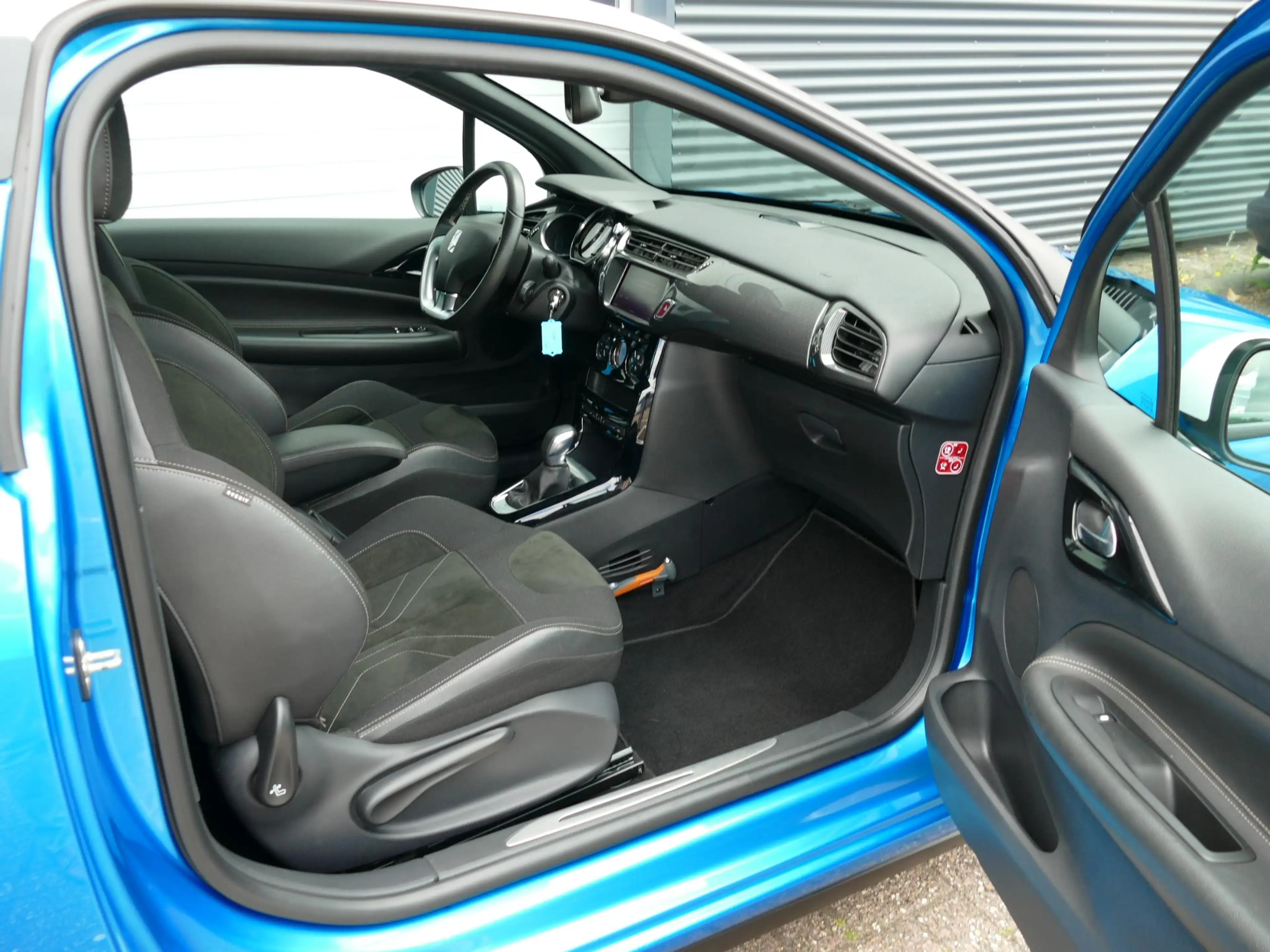 DS Automobiles DS 3 1.2 PureTech So Chic | 110PK | AUTOMAAT | Navigati — photo 5
